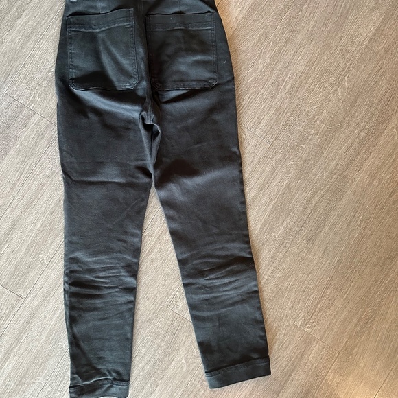 Everyone The Slim-Leg Crop Pant in Washed Black - Size 0 - Picture 4 of 4